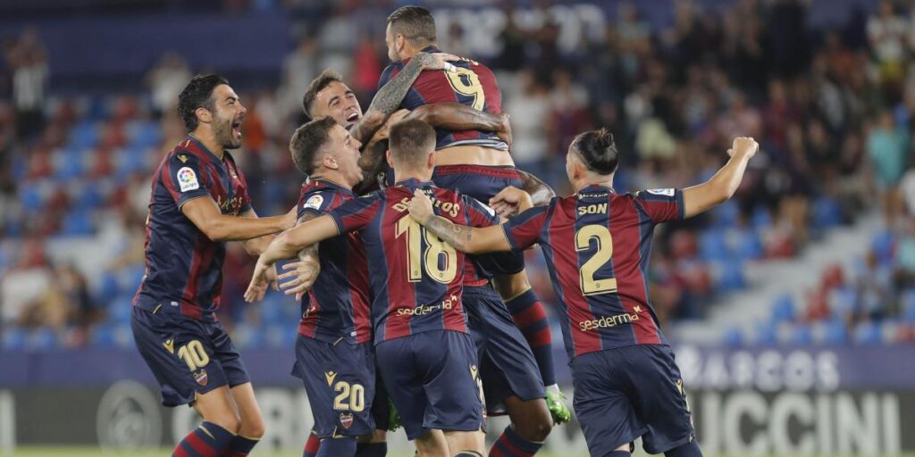 Levante - Ponferradina, en directo | Sigue LaLiga SmartBank, hoy en vivo