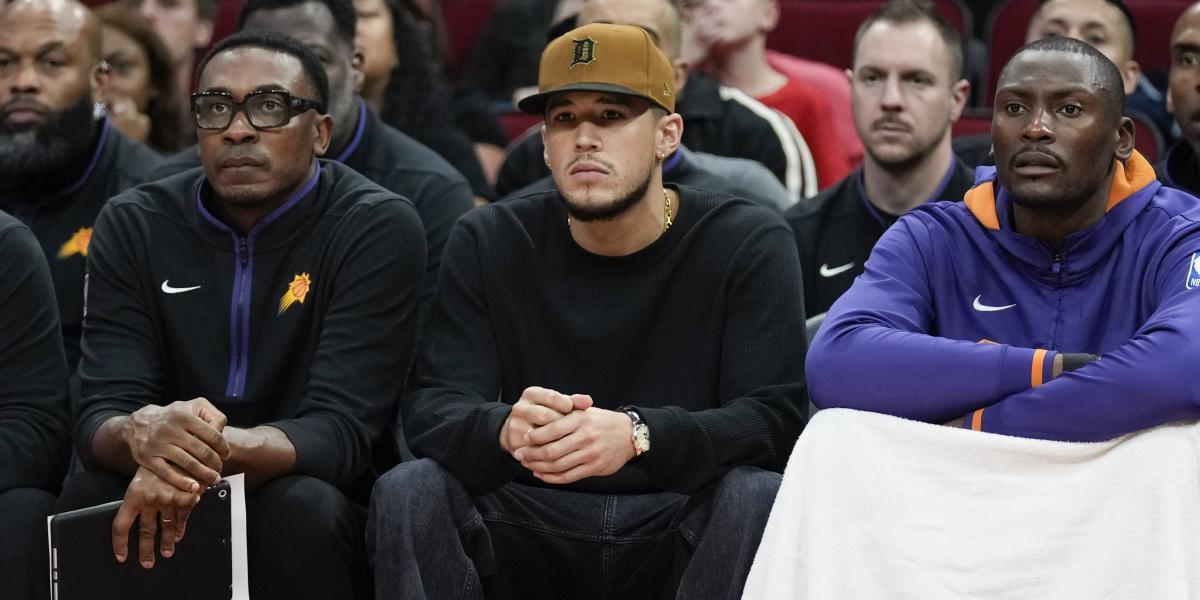 Los Suns se olvidan de ganar, los Sixers dominan