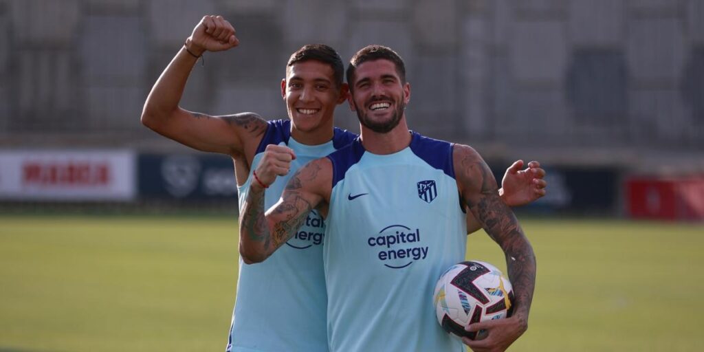 Los argentinos del Atlético: llegada a 24 horas del Elche... entreno y homenaje