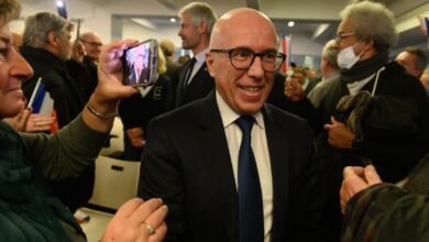 Los conservadores franceses aceleran su derechización con un nuevo líder, Éric Ciotti