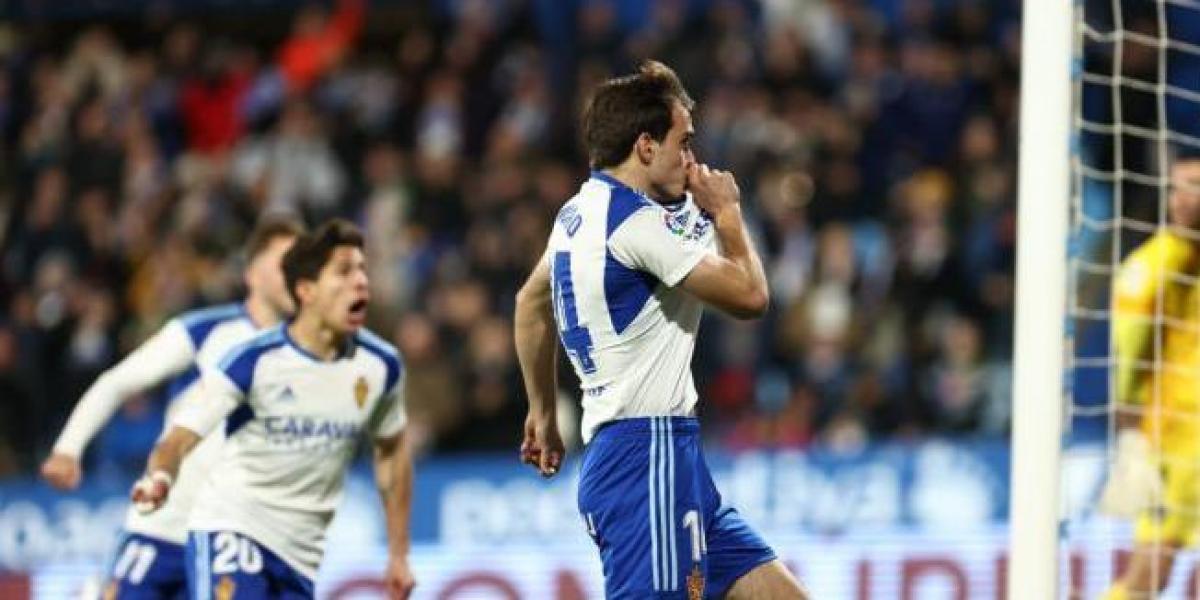 Los tres puntos del derbi aragonés se quedan en La Romareda