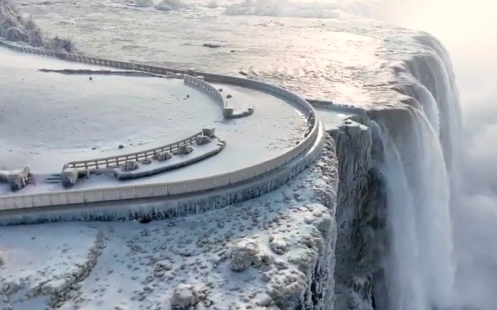 Mira las espectaculares imágenes de las Cataratas del Niágara congeladas | Fotos y videos