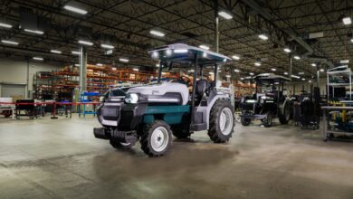Monarch entrega su primer robot tractor