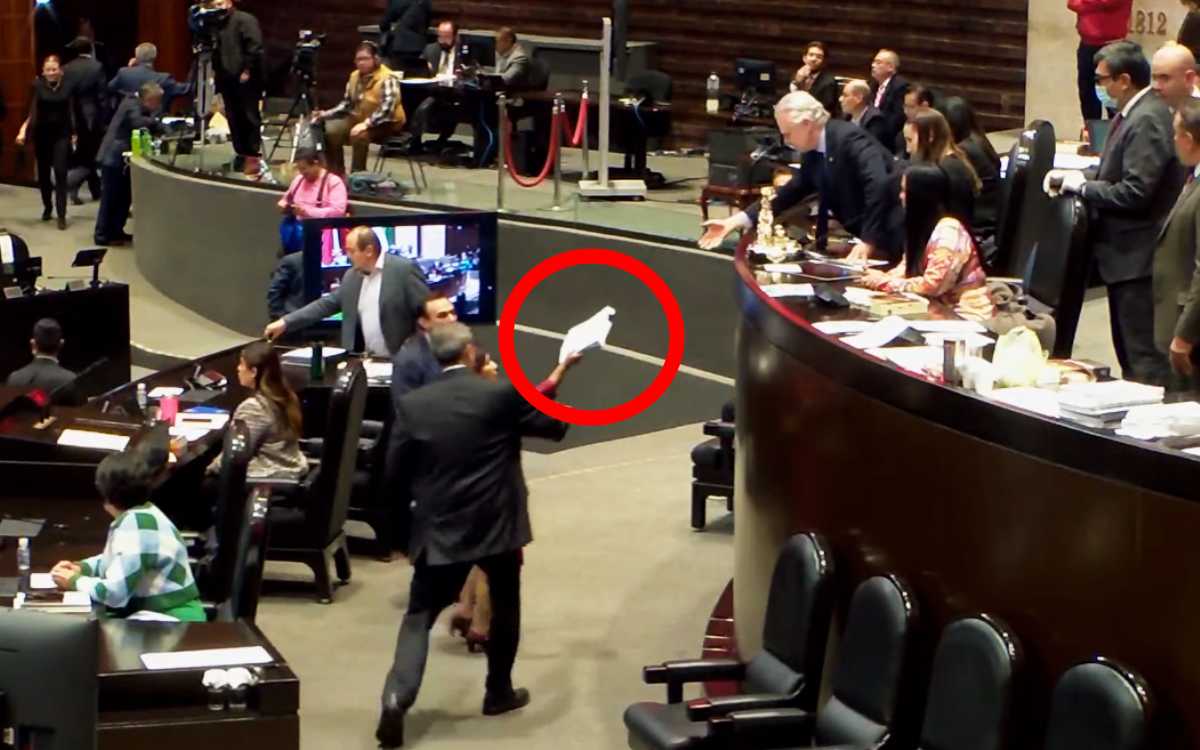 Morena entrega ‘Plan B’ actualizado de reforma electoral y aprueba debate inmediato