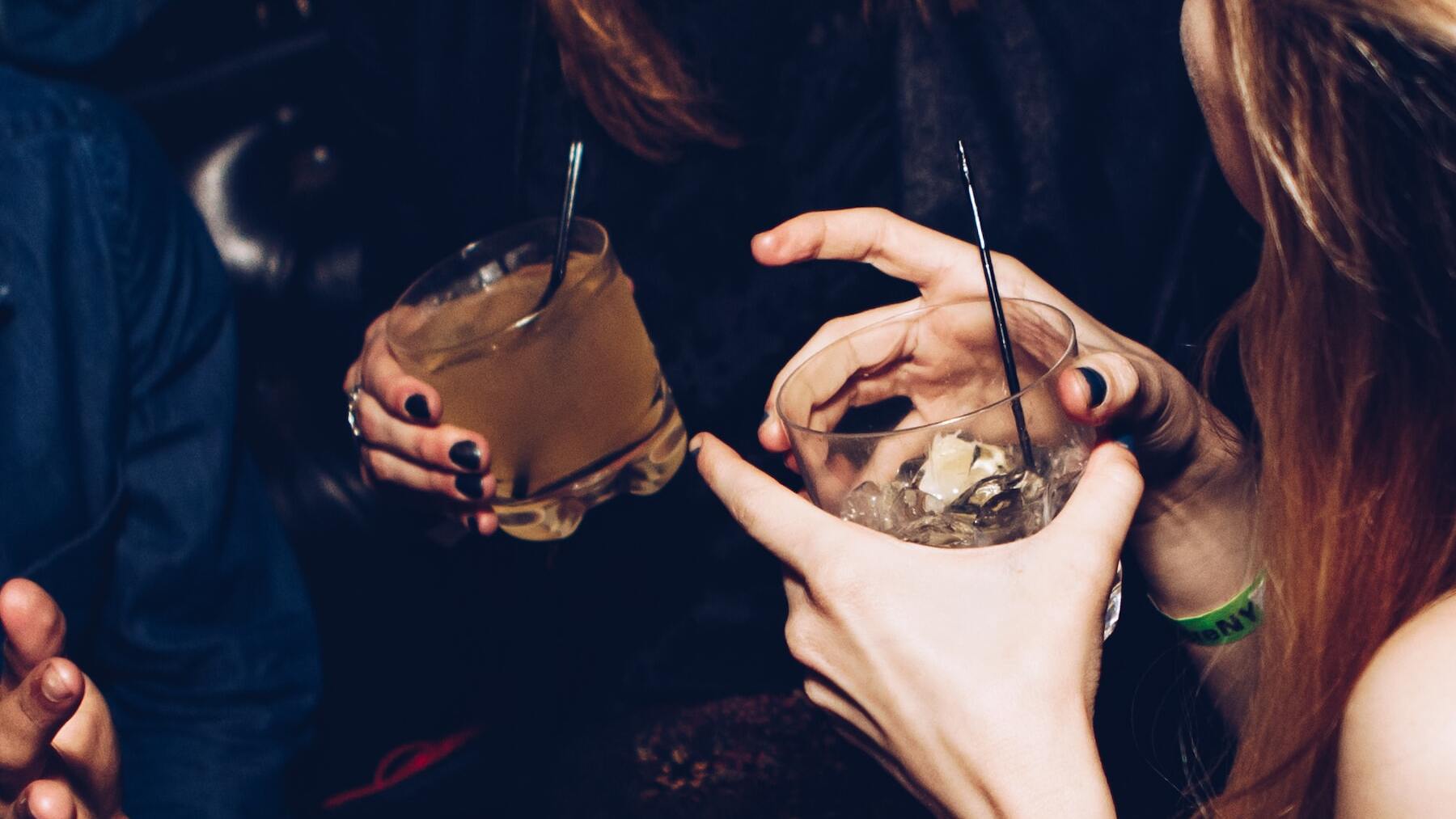 Mucho cuidado, estas son las bebidas que más resaca dan