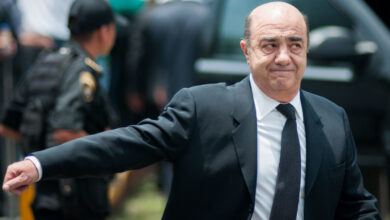 Murillo Karam seguirá en la cárcel; juez refrenda prisión preventiva
