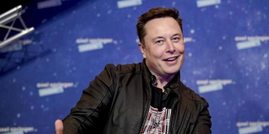 Musk pone camas en la sede de Twitter para que los trabajadores puedan dormir