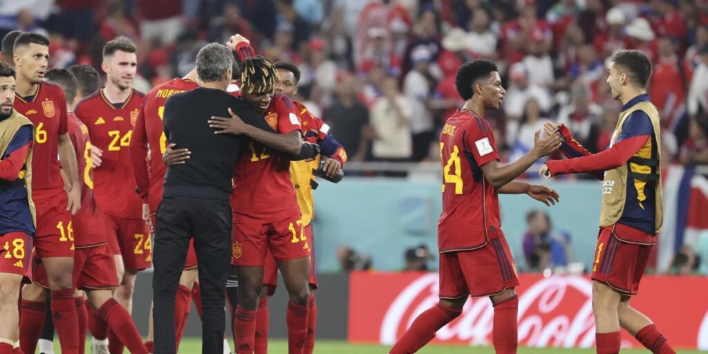 Nico Williams se estrena de titular en el Mundial de Qatar