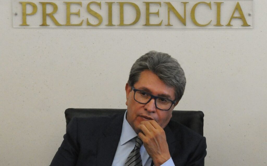 No se arriesga la democracia con 'Plan B' de reforma electoral: Monreal