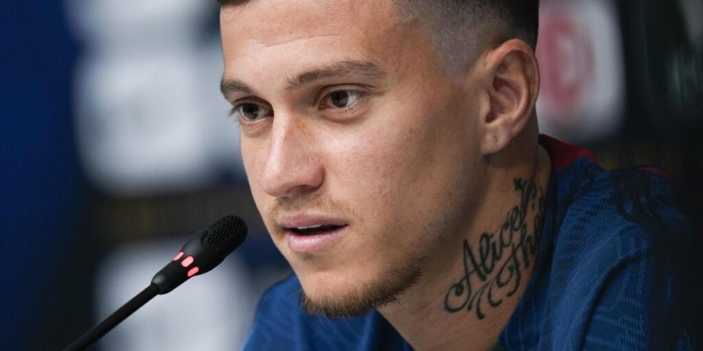 Otavio: "Cristiano no ha querido irse, es nuestro capitán"