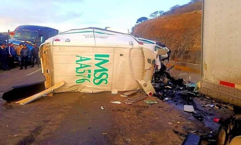 Paciente que era llevada en ambulancia murió tras choque en la México-Querétaro