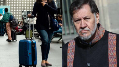 Pasajera sufre infarto en AICM y Noroña ironiza el incidente: 'Se entero que iba a hacer horas de espera'