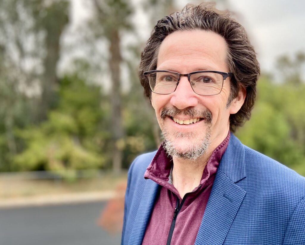 Paul D’Anieri, politólogo: “La invasión de Ucrania refuerza la tesis de que si hoy haces concesiones a Rusia, después volverá a por más”