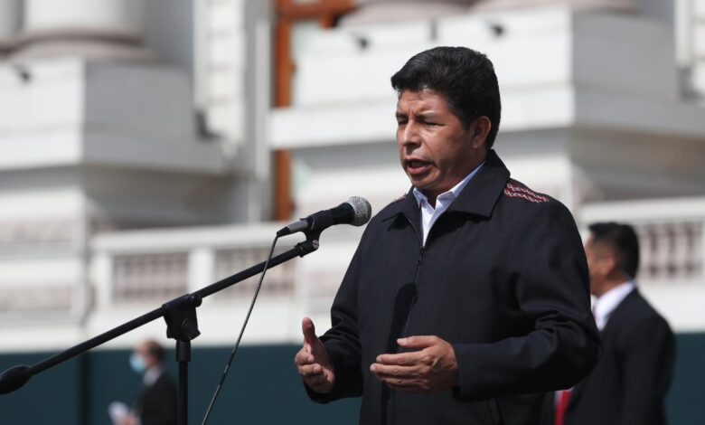 Pedro Castillo asegura estar 'arbitrariamente detenido', previo a veredicto