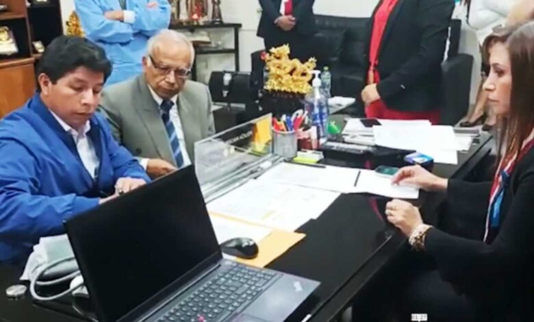 Pedro Castillo es acusado de rebelión; enfrenta 20 años de prisión