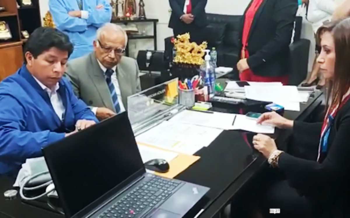 Pedro Castillo es acusado de rebelión; enfrenta 20 años de prisión