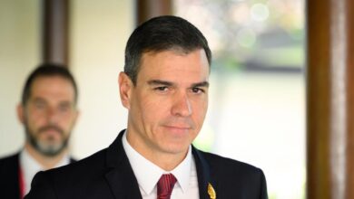 Pedro Sánchez asistirá este viernes en Barcelona al último concierto de Serrat