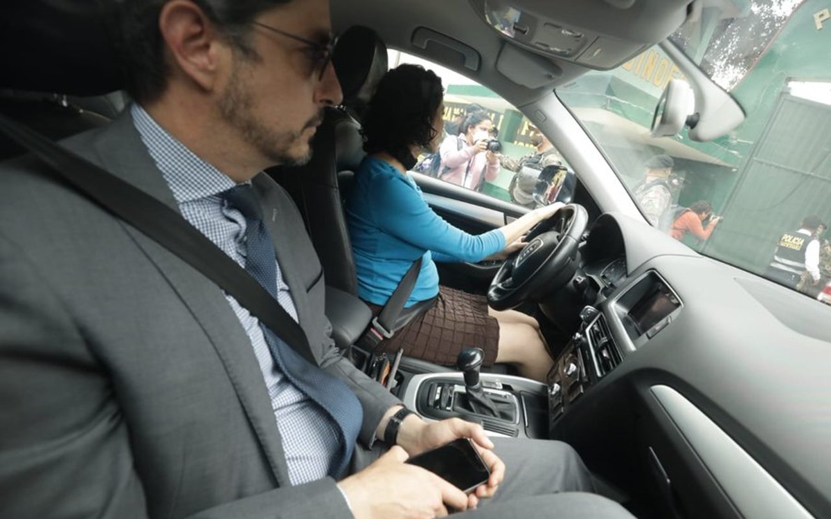 Perú convoca a embajador mexicano por "injerencia" en asuntos internos