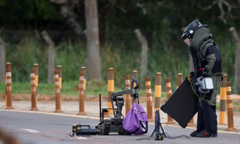 Policía antibombas realiza operativo cerca del aeropuerto de Brasilia