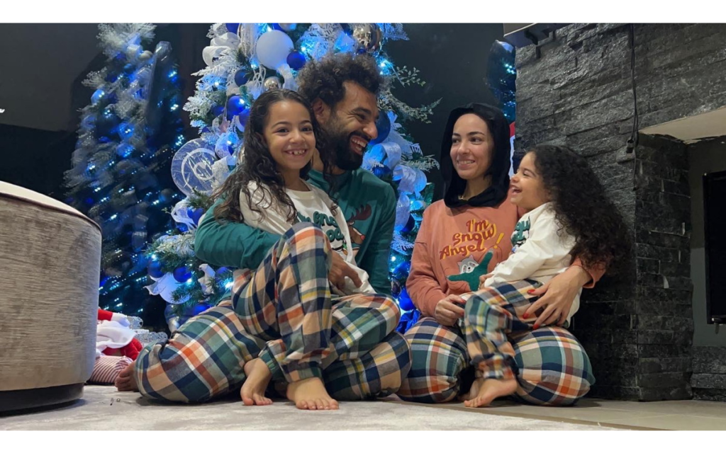 Provoca foto navideña de Mohamed Salah ola de críticas en el mundo árabe | Tuit