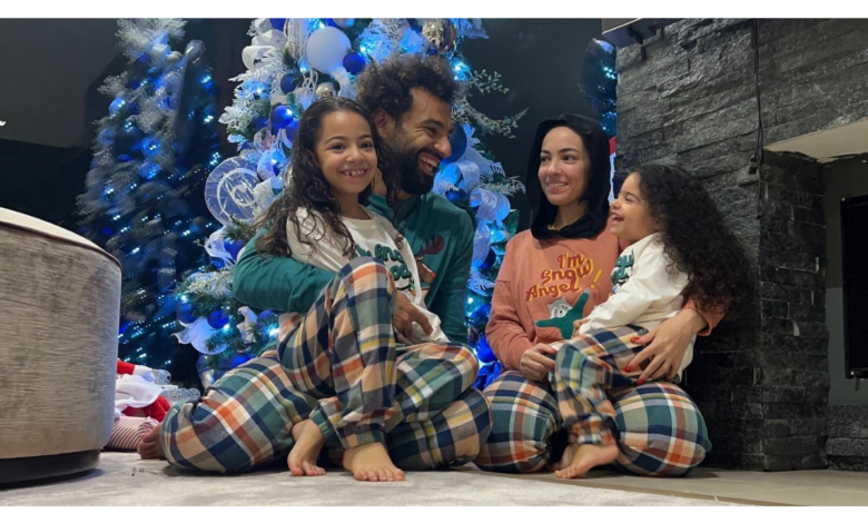 Provoca foto navideña de Mohamed Salah ola de críticas en el mundo árabe | Tuit