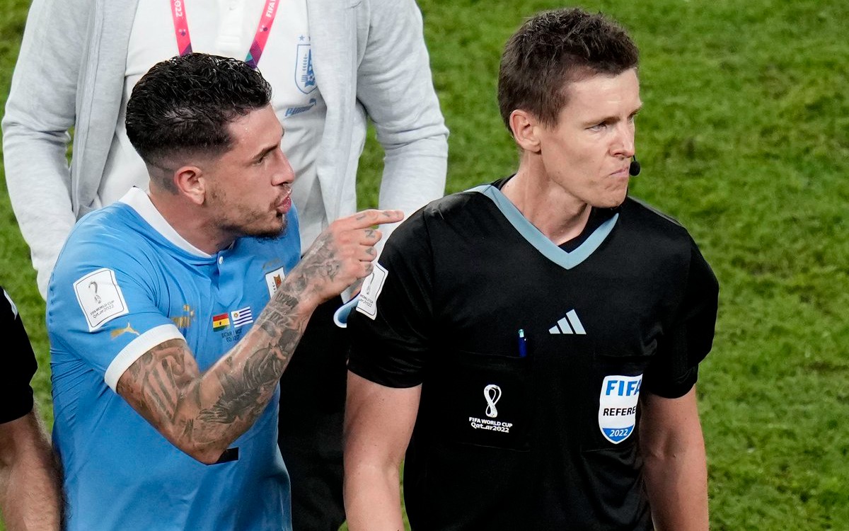 Qatar 2022: Abre FIFA expediente disciplinario a charrúas | Video