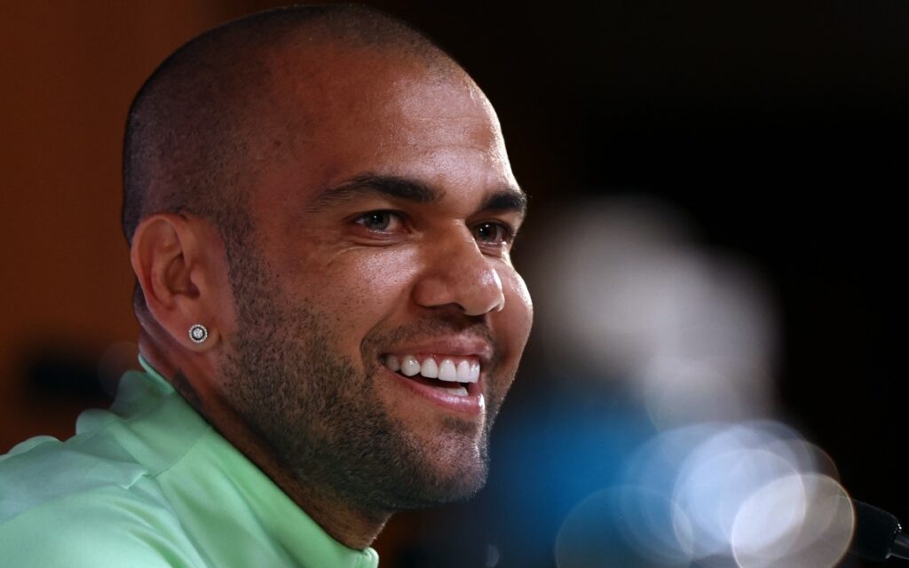 Qatar 2022: "Si tengo que tocar la batería, seré el mejor batería": Dani Alves | Video