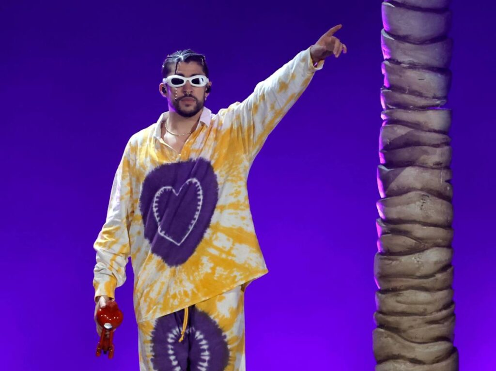 Reguladores mexicanos multan a Ticketmaster tras fiasco de concierto de Bad Bunny