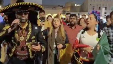 Resuena 'La Guadalupana' en las calles de Qatar | Videos