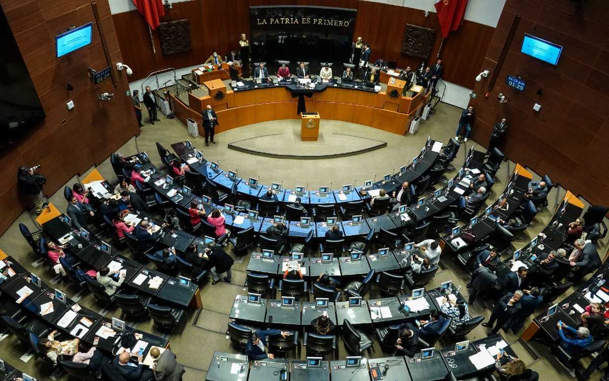 Reviven ‘cláusula de la vida eterna’ para minipartidos