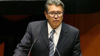 Rompe Monreal; se aparta de su bancada y hace voto particular contra Reforma Electoral