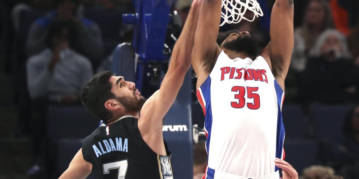 Santi Aldama sigue a lo suyo en una noche anecdótica para los españoles