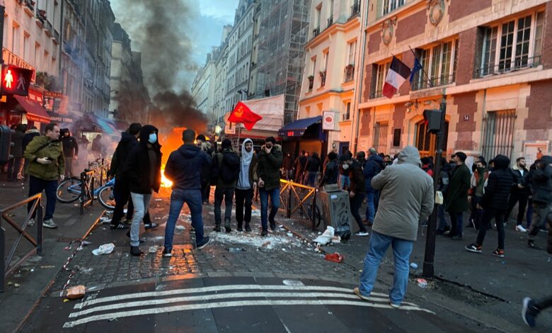 Se desatan protestas en París tras atentado en centro cultural kurdo