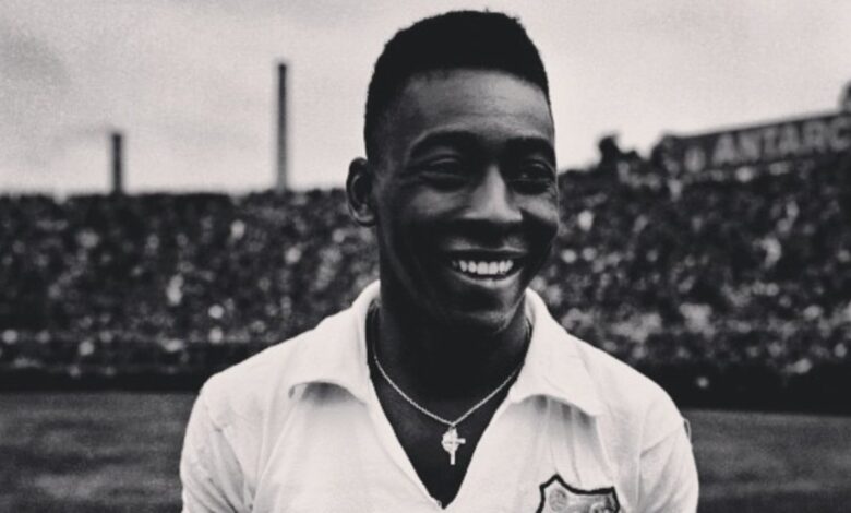 Se llenan las redes sociales con condolencias por el fallecimiento de Pelé (1940-2022) | Tuits