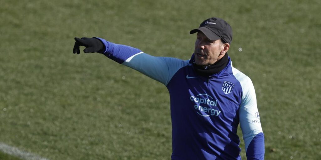 Simeone: “El que no está dando lo que hay que dar es el entrenador”