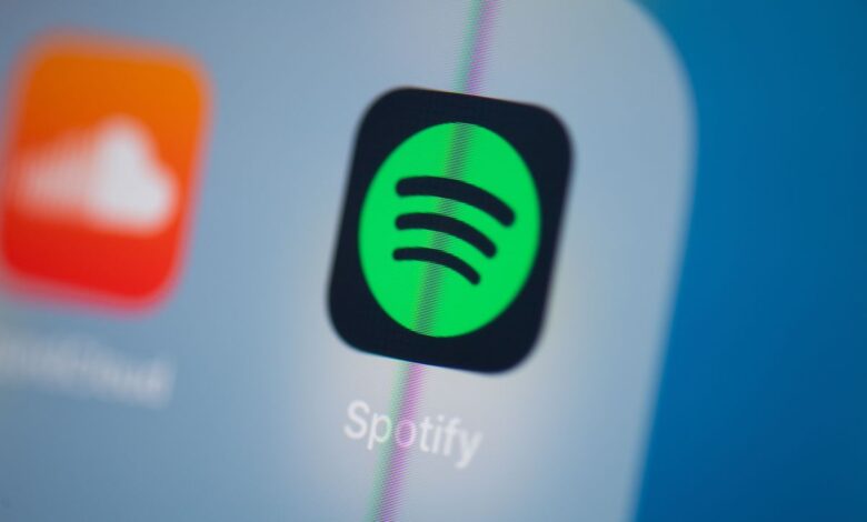 Spotify finaliza la producción de varios de sus programas de audio en vivo