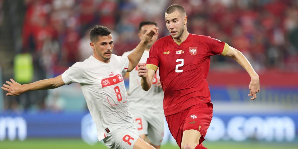 Suiza se avanza otra vez tras ¡asistencia de tacón!