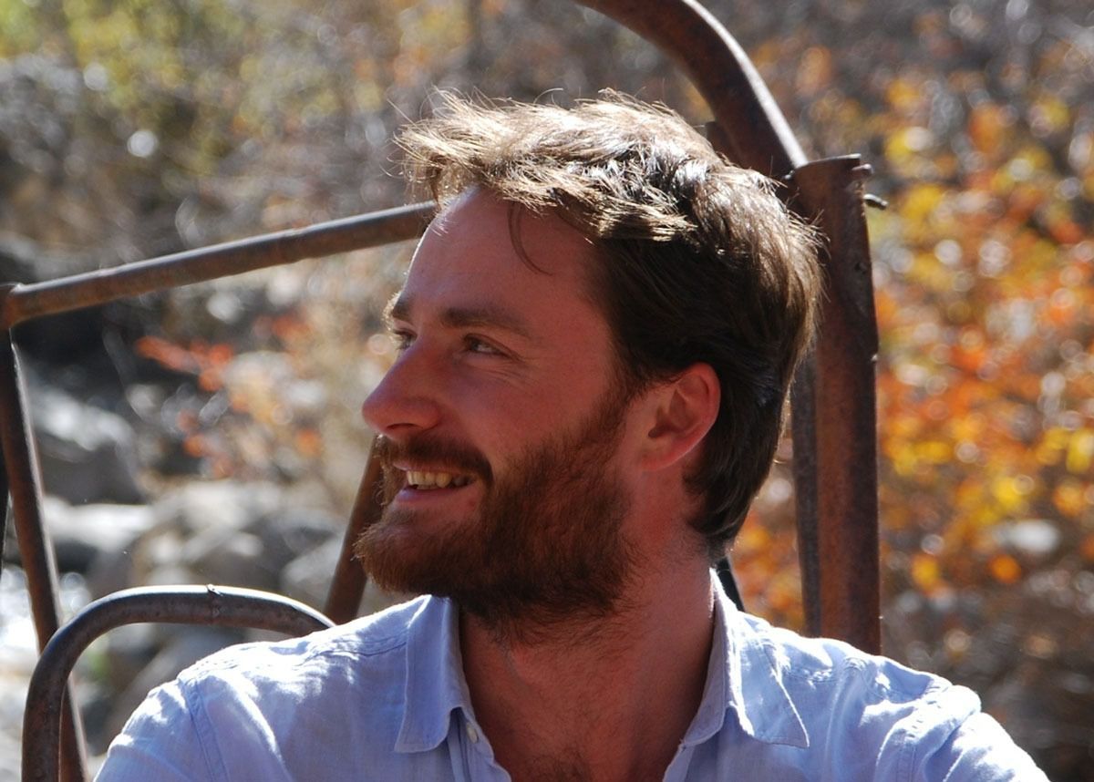 Teherán condena a 28 años de cárcel a un cooperante belga sin desvelar los cargos