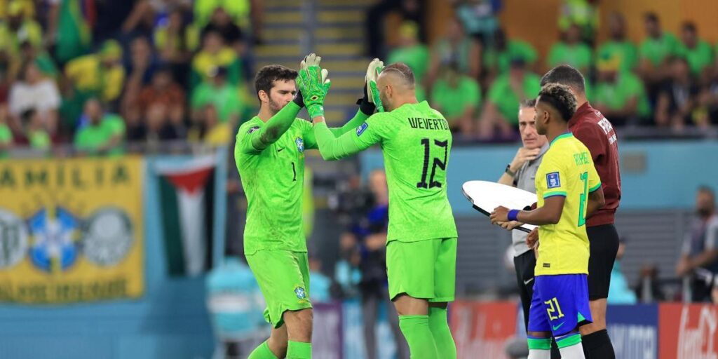 Tite "Ha sido muy bonito darle minutos a Weverton"