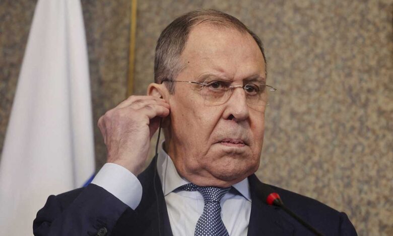 Ucrania debe cumplir las propuestas de Moscú o nuestro ejército decidirá: Lavrov