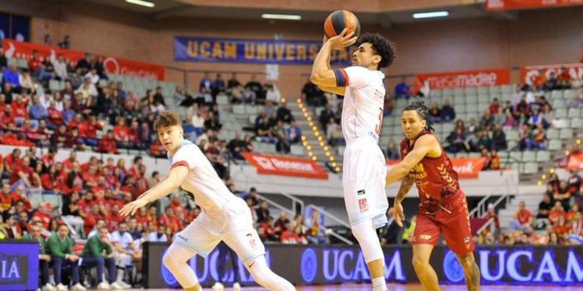Un Obradoiro mermado buscará sorprender al Barça
