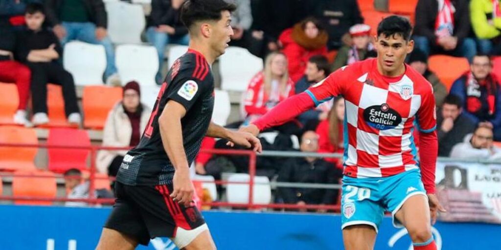 Un golazo de Loureiro y una expulsión penalizan al Granada
