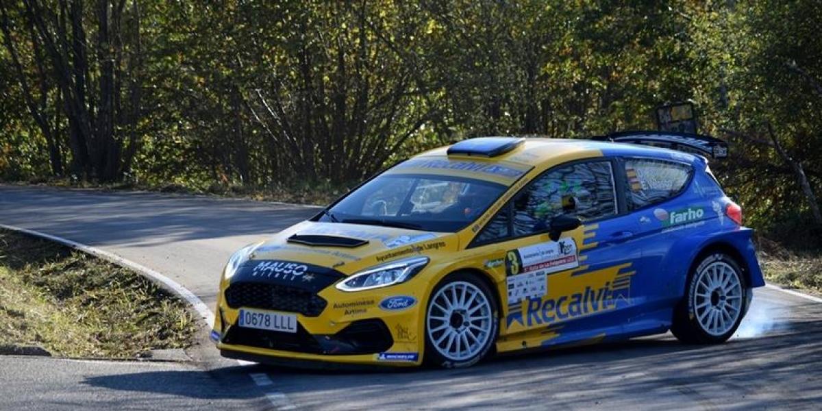 Un piloto herido al chocar contra un muro en el rally de Cangas