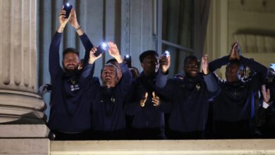 Y en París dan cálida recepción a los subcampeones mundiales | Fotogalería