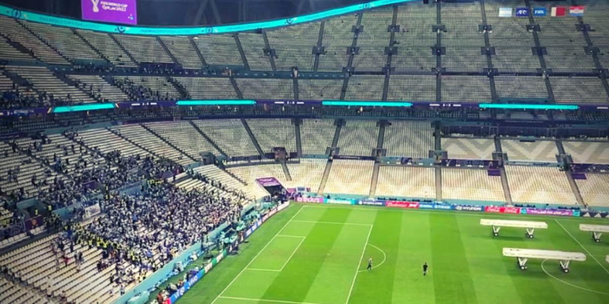 ¡La afición argentina en el estadio no deja de cantar 1 hora después del partido!