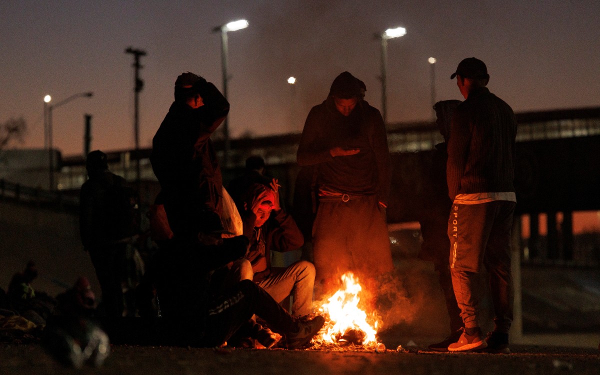 ‘¿A dónde voy a ir?’, migrantes enfrentan gélida Navidad al norte de México