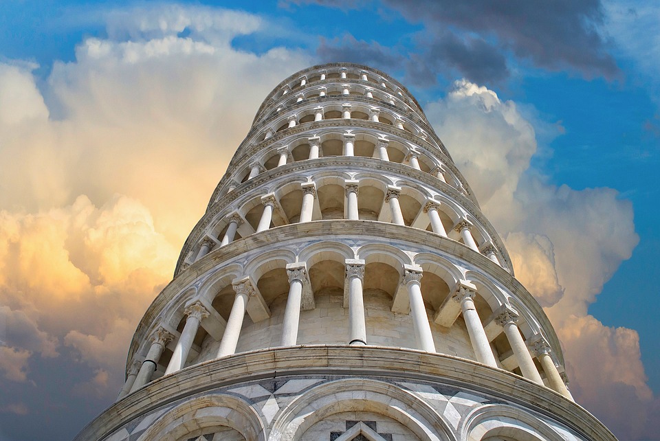 ¿Por qué la Torre de Pisa no se cae?