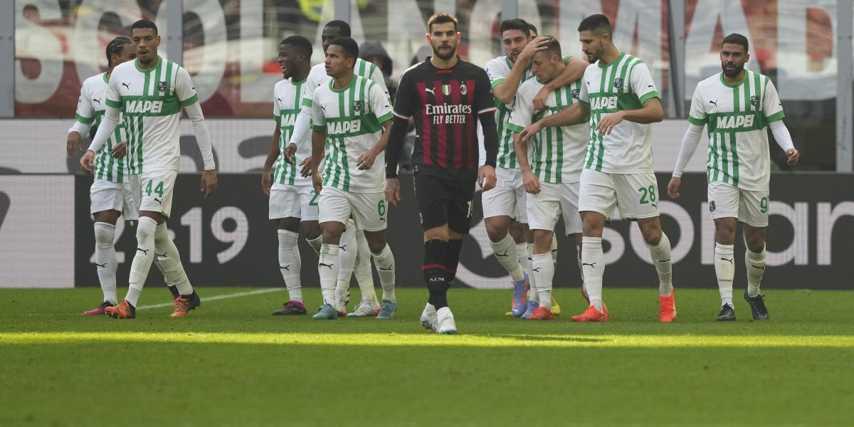 'Manita' a un Milan que hace aguas