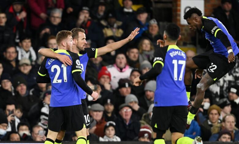 'Sir' Harry Kane guía otra vez al Tottenham