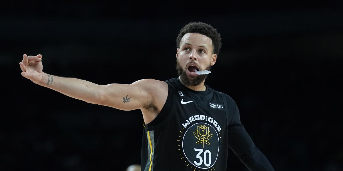 118-127. Recital de Stephen Curry para despertar a los Warriors